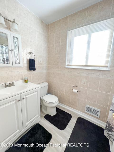 53 Middlesex Rd, Matawan, NJ 07747 photo 10