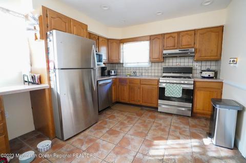 53 Middlesex Rd, Matawan, NJ 07747 photo 3
