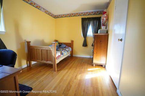 53 Middlesex Rd, Matawan, NJ 07747 photo 12