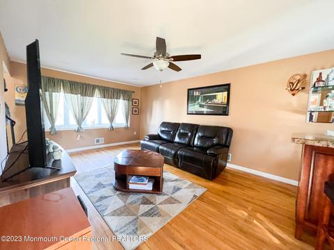 53 Middlesex Rd, Matawan, NJ 07747 photo 6