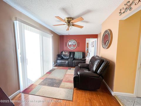 53 Middlesex Rd, Matawan, NJ 07747 photo 5