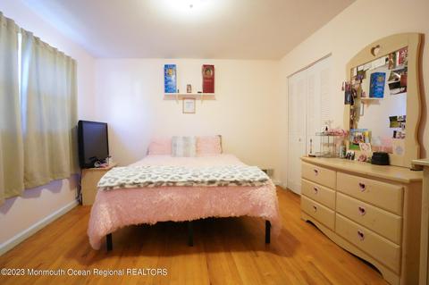 53 Middlesex Rd, Matawan, NJ 07747 photo 11