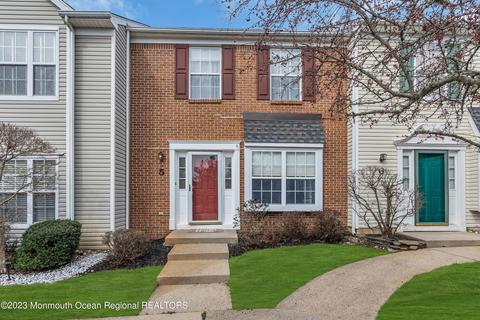 3305 Oliver Ct #5, Freehold, NJ 07728