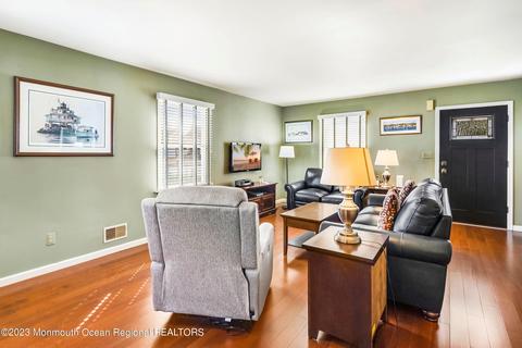 89 Burlington Ave, Leonardo, NJ 07737 photo 8
