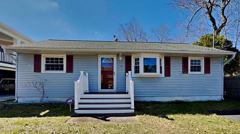 208 Mckinley Ct, Brick, NJ 08724