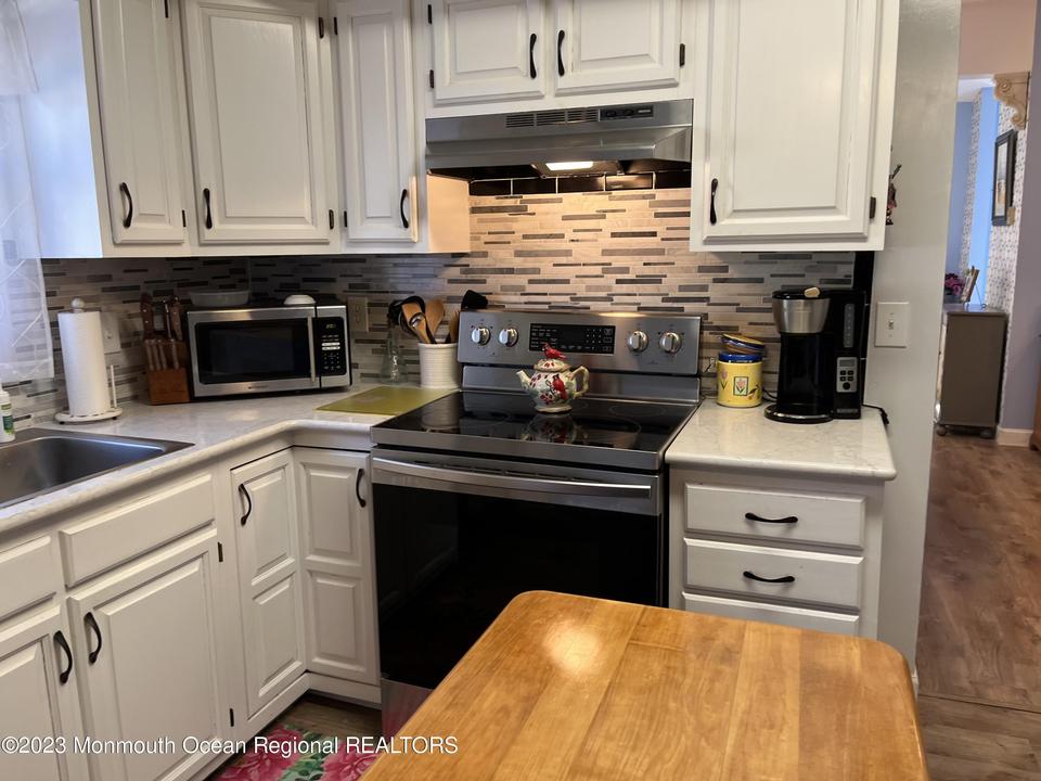  203 Cardinal Ave, Villas, NJ 08251 photo 7