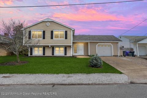 179 Binnacle Rd, Brick, NJ 08723
