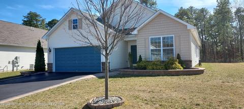 61 Woodview Dr, Manchester, NJ 08759