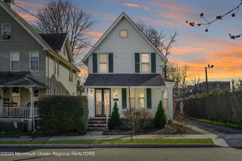28 Bennett St, Freehold, NJ 07728