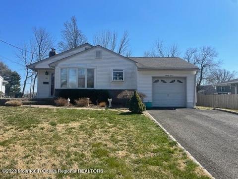 93 Enright Ave, Freehold, NJ 07728