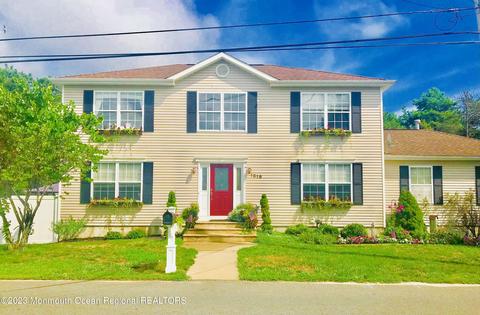 1519 Berkeley Ave, Beachwood, NJ 08722