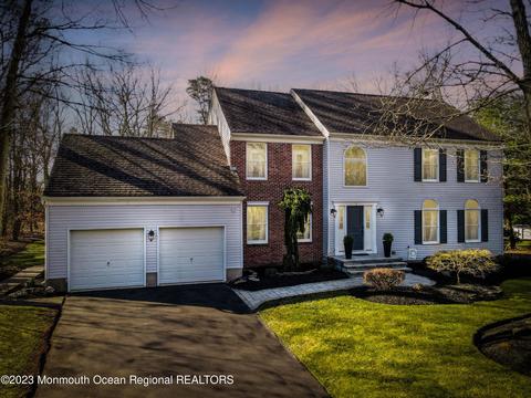3 E Dickens Ct, Jackson, NJ 08527