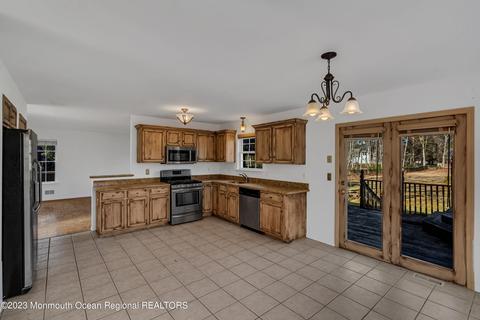 796 Harmony Rd, Jackson, NJ 08527 photo 8