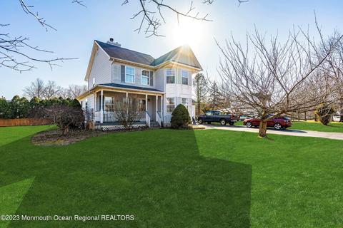 21 E Scarlet Oak Ct, Jackson, NJ 08527