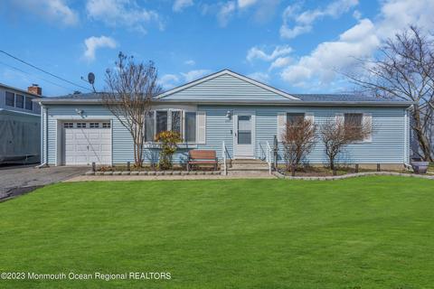 644 Pacific Ave, Beachwood, NJ 08722