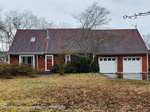 358 Arlington Ave N, Bayville, NJ 08721