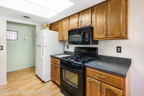18 Sheffield Dr, Forked River, NJ 08731 photo 12