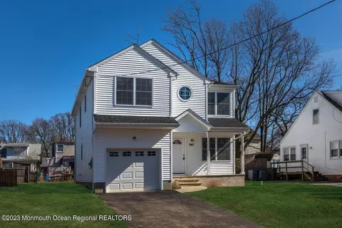 943 Greenwood Ave, Keyport, NJ 07735