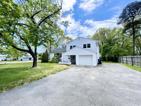 390 Wells Ave, Oakhurst, NJ 07755