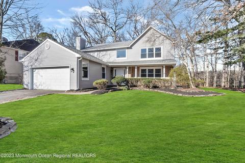 44 Arbor Dr, Howell, NJ 07731
