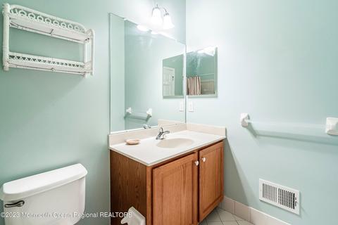 17 Arborridge Dr, Forked River, NJ 08731 photo 18