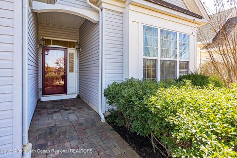 17 Arborridge Dr, Forked River, NJ 08731 photo 4