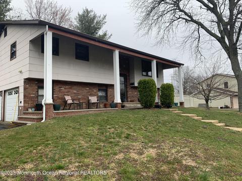 40 Citadel Dr, Jackson, NJ 08527