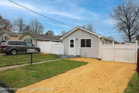 57 Salem Pl, Cliffwood, NJ 07721