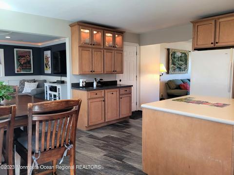 44 Appleton Dr, Hazlet, NJ 07730 photo 4