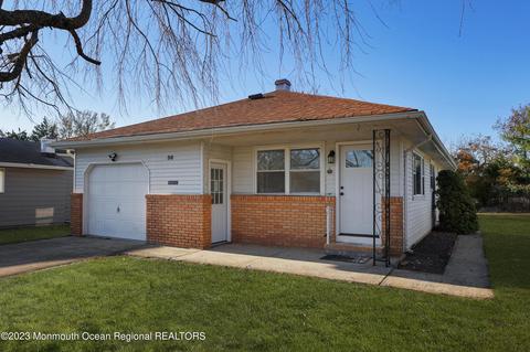 56 Grenada St, Toms River, NJ 08755