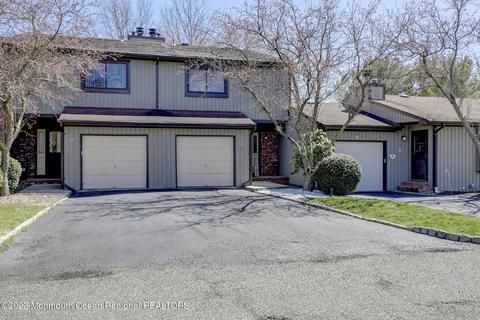 177 Heywood Ct #110, Old Bridge, NJ 08857