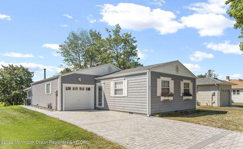911 Jamaica Blvd, Toms River, NJ 08757