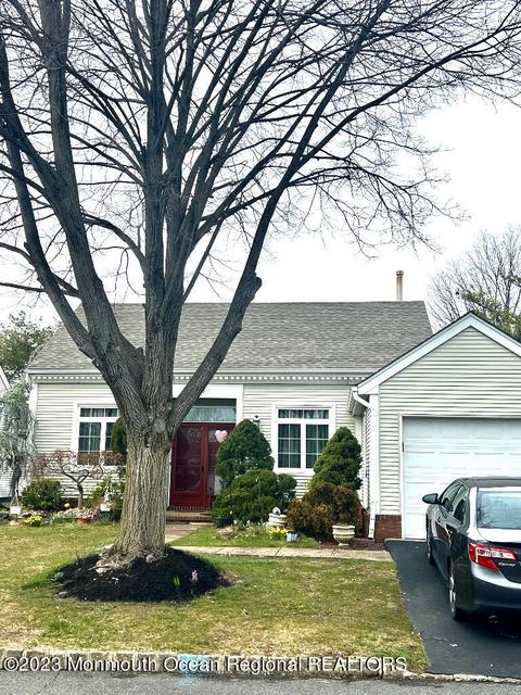 26 Rutland Ln, Monroe, NJ 08831