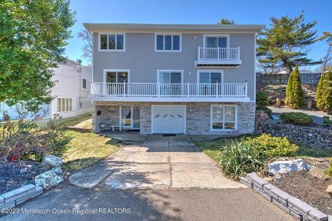 315 Beach Dr, Keyport, NJ 07735