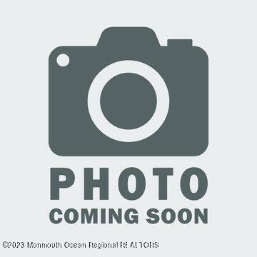 51 Lapsley Ln, Lakewood, NJ 08701