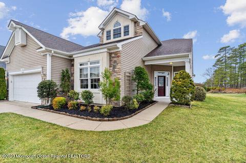 29 Cape May Ct, Waretown, NJ 08758