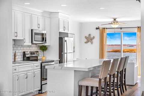100 Seaview Ave #4-8A, Monmouth Beach, NJ 07750