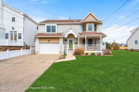 65 Sanborn Ave, Point Pleasant Beach, NJ 08742