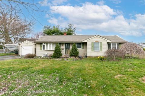 41 Sunset Blvd, Hamilton Square, NJ 08690