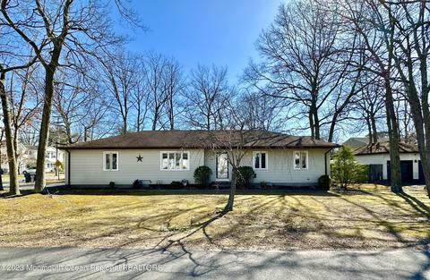 250 Melrose St, Brick, NJ 08724