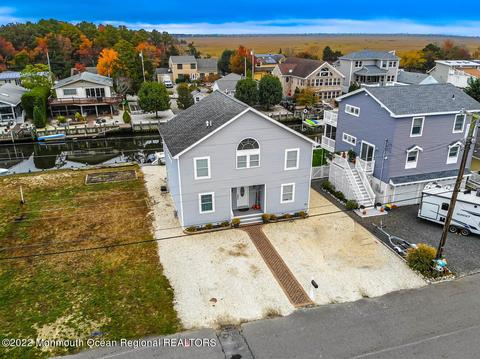 73 Fairway Dr, Tuckerton, NJ 08087