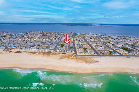 20 1st Ln #26, Seaside Park, NJ 08752