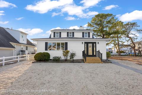 44 Perry Dr, Brick, NJ 08723