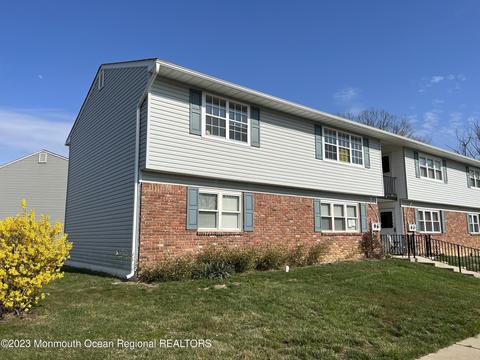1 Hawaii Ct #C, Matawan, NJ 07747