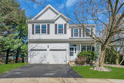 59 Park Knoll Dr, East Brunswick, NJ 08816