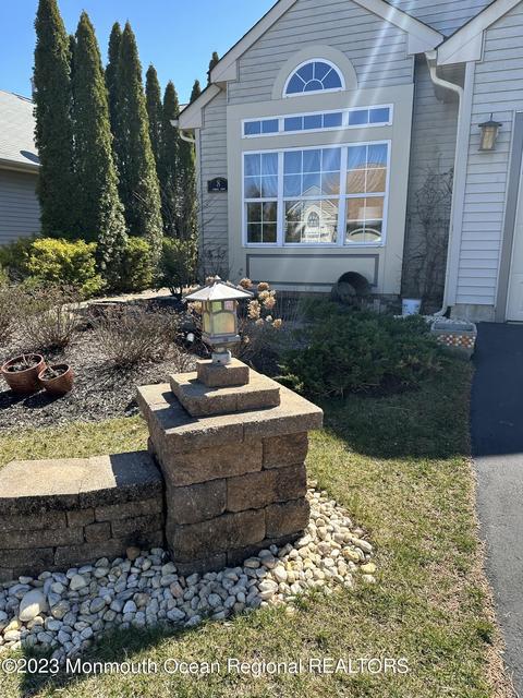 8 Firenze Ct, Manchester, NJ 08759