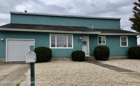 118 E Potomac Dr, Little Egg Harbor, NJ 08087