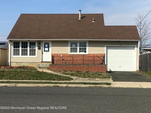 49 Scholer Dr, Union Beach, NJ 07735