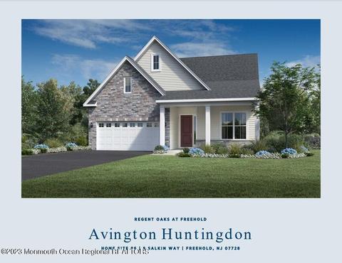 8 Salkin Way, Freehold, NJ 07728