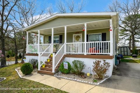 1 Nancy Ln, Barnegat, NJ 08005
